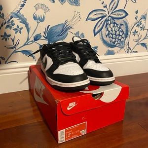Nike dunk low panda 12.5